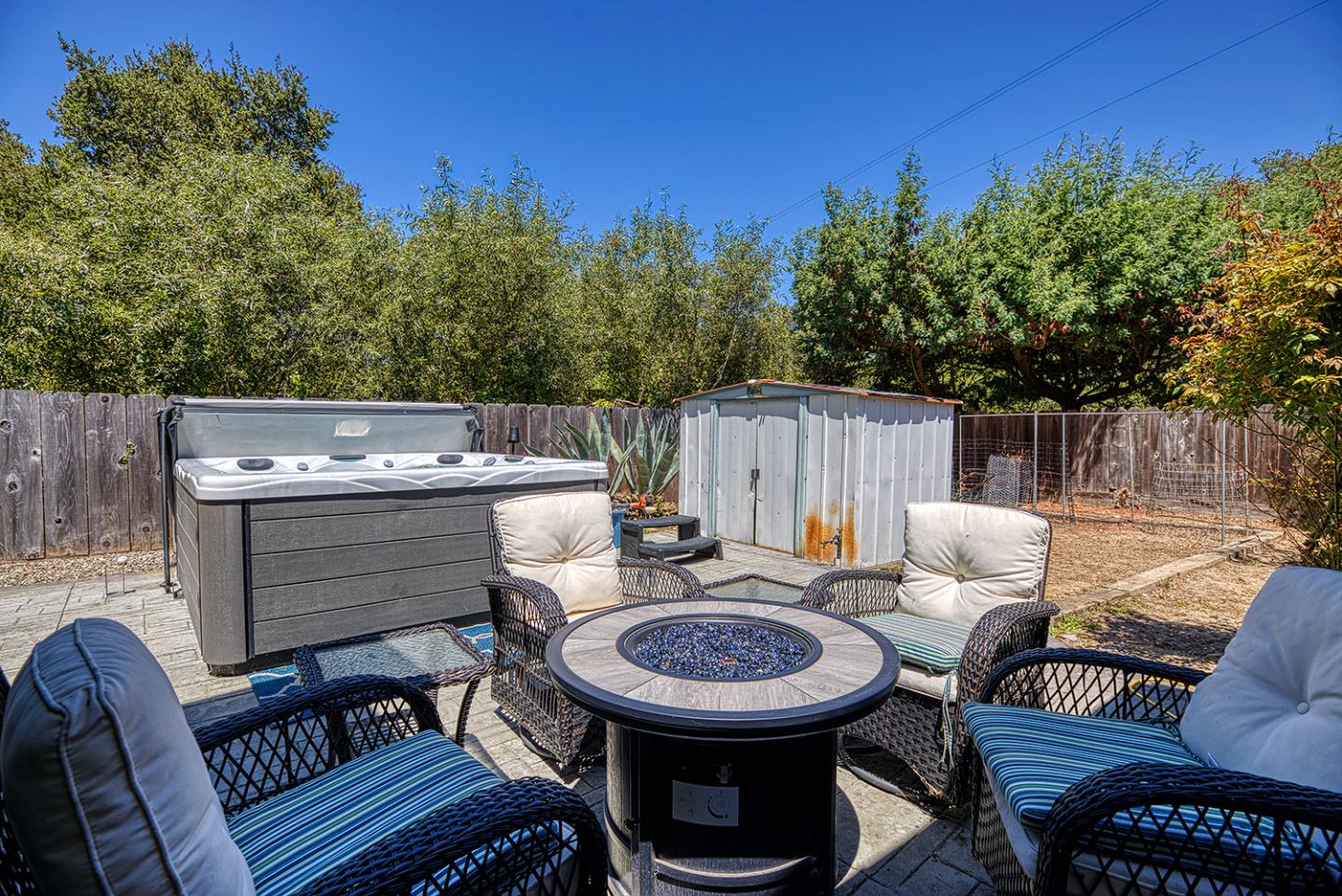 19220 Mallory Canyon Road Salinas, CA 93907 - Photo 25 of 29 a view of a chairs and table in the patio