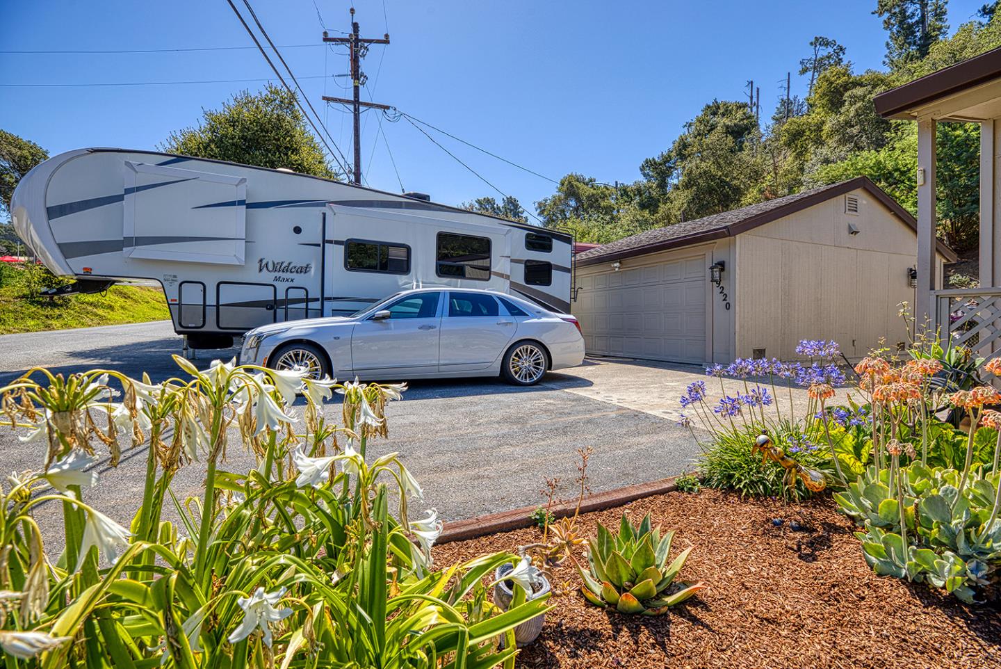 19220 Mallory Canyon Road Salinas, CA 93907 - Photo 6 of 29 a front view of a house with garden