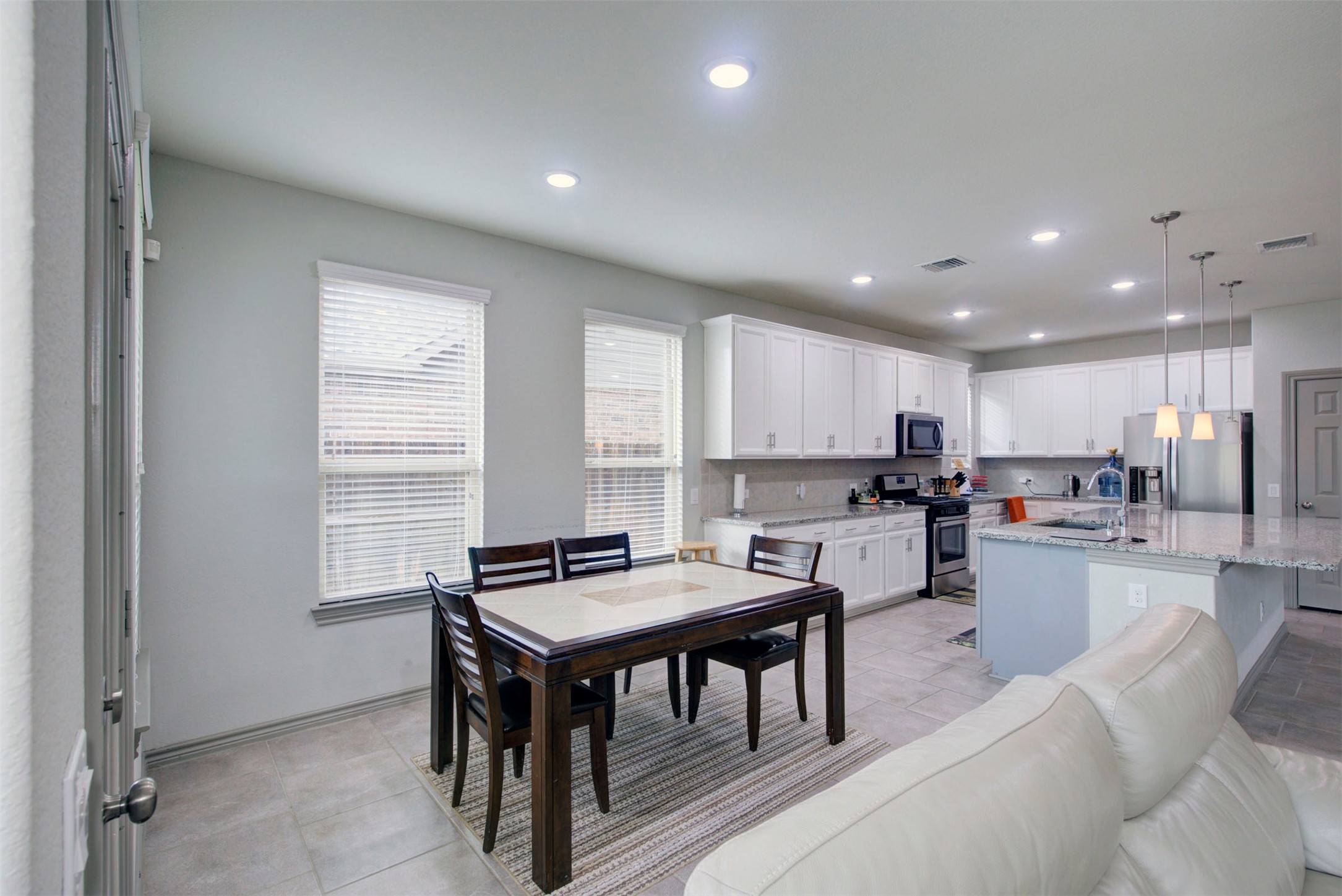 9643 Thimbleweed Drive Spring, TX 77379 - Photo 13 of 46 Gallery Image 13