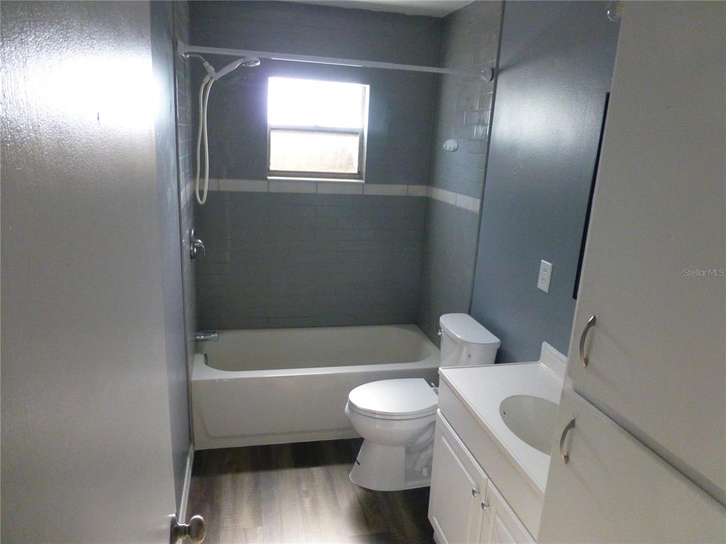 197 Highland Road, Unit B Tarpon Springs, FL 34689 - Photo 4 of 40