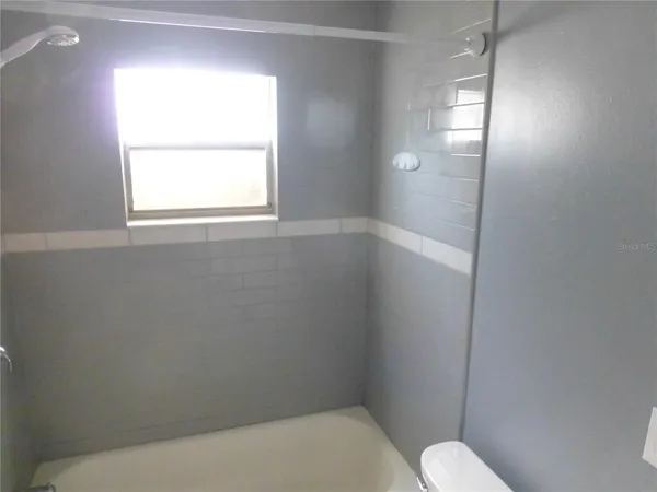 $1,450 | 197 Highland Road, Unit B, Tarpon Springs, FL 34689