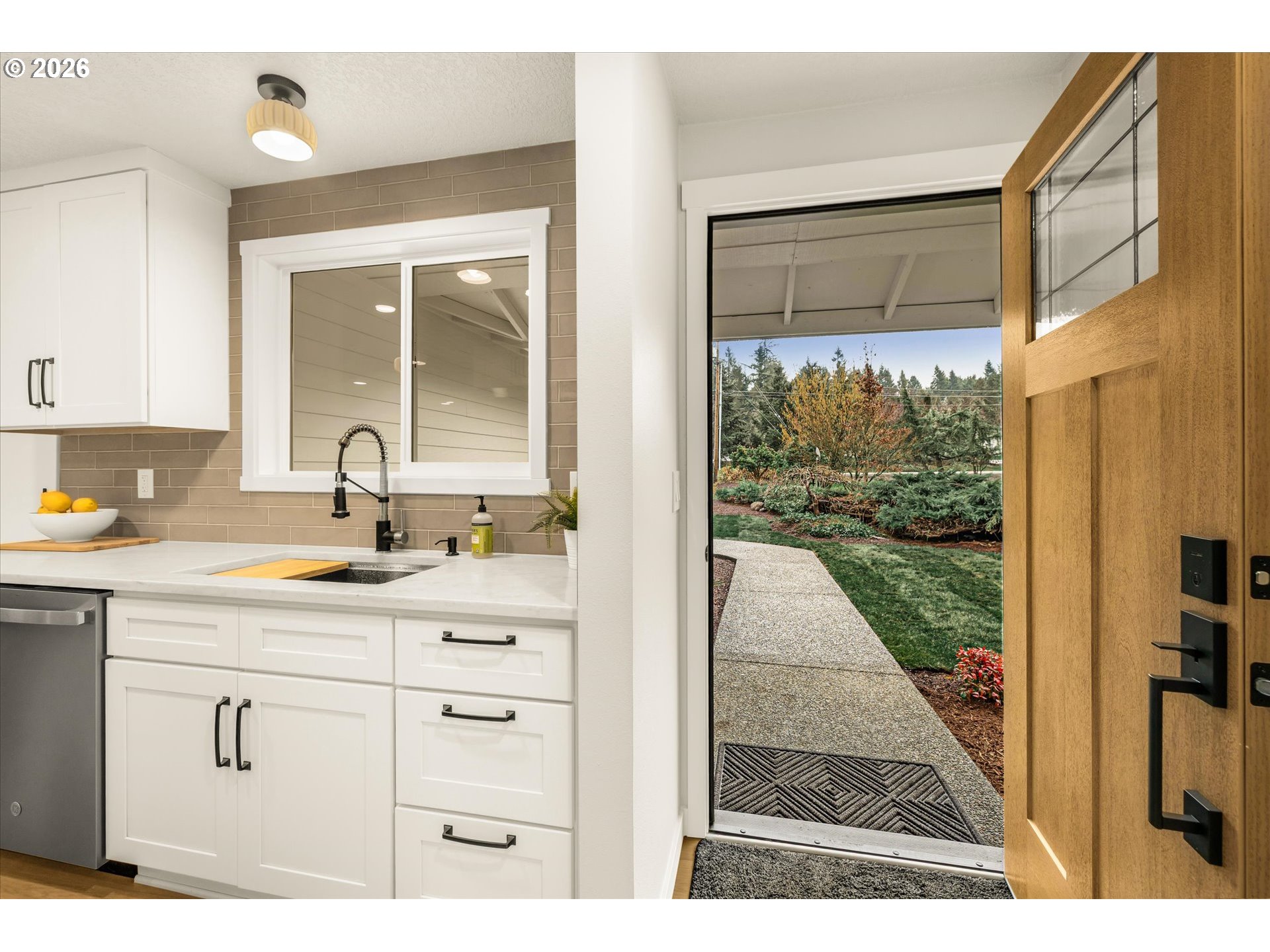 17069 South Bradley Road Oregon City, OR 97045 - Photo 6 of 29