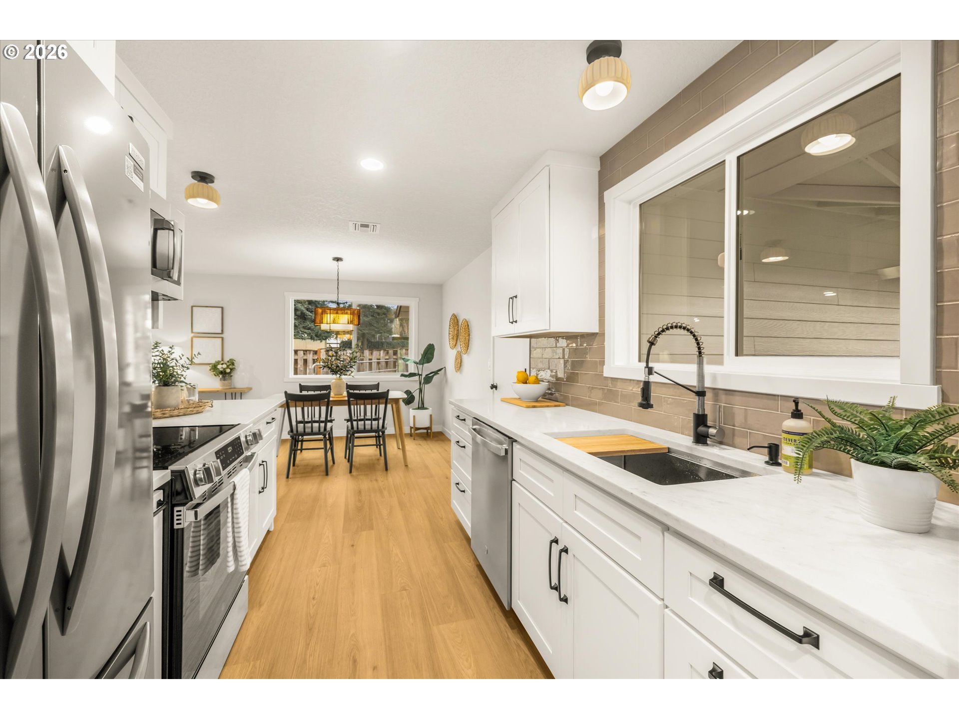 17069 South Bradley Road Oregon City, OR 97045 - Photo 7 of 29