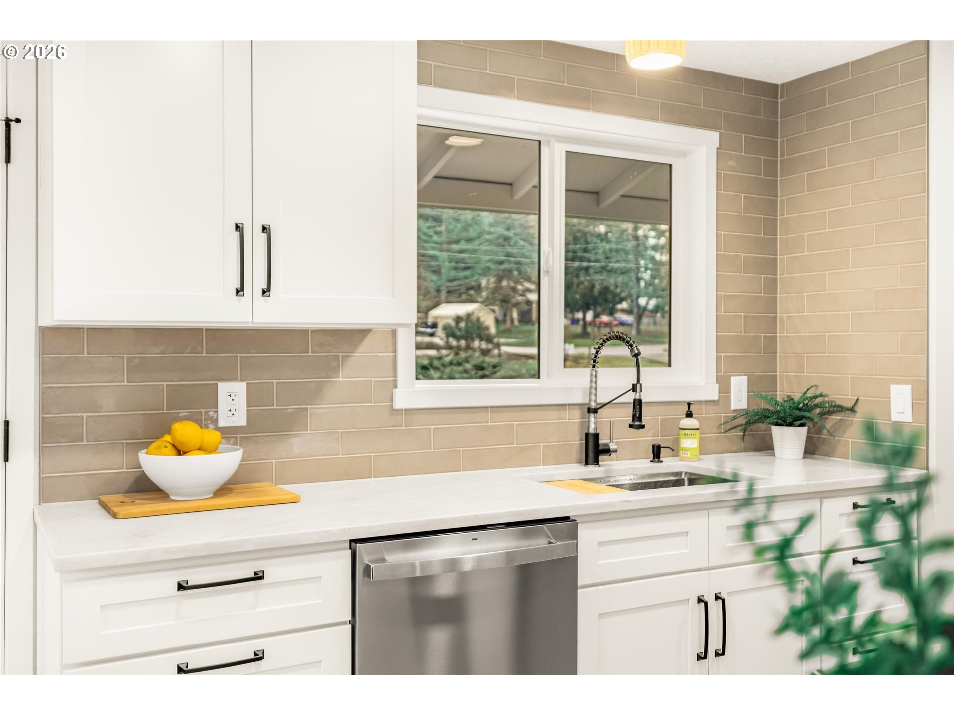 17069 South Bradley Road Oregon City, OR 97045 - Photo 8 of 29