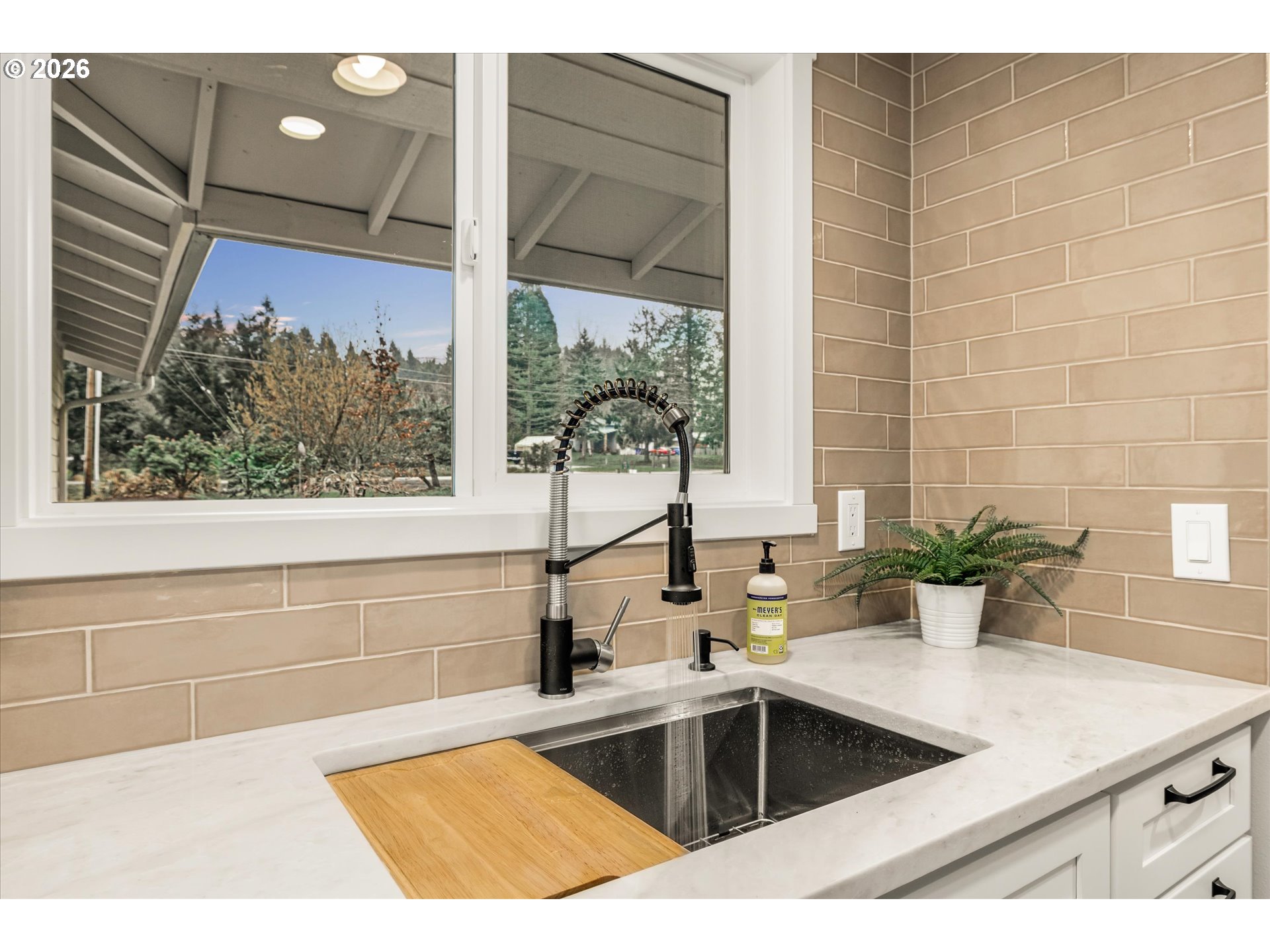 17069 South Bradley Road Oregon City, OR 97045 - Photo 9 of 29