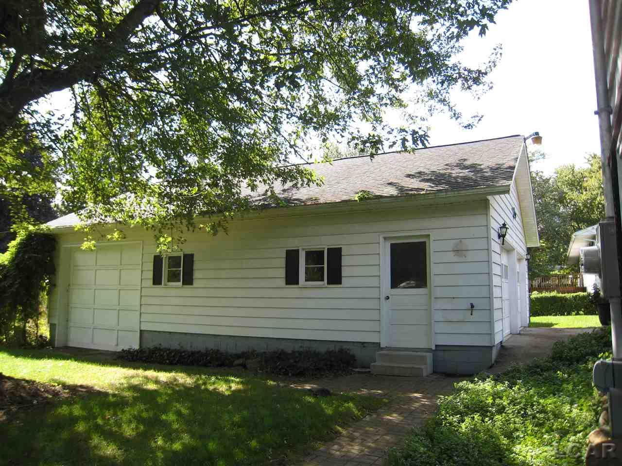 8145 Short Street Clinton, MI 49236 - Photo 26 of 26 31395357-25.JPG