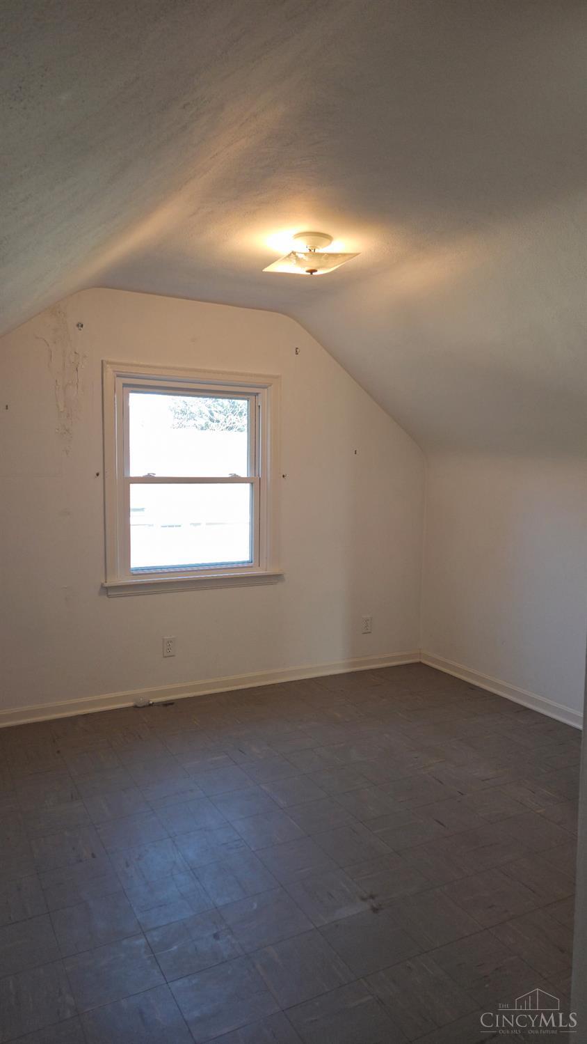 8240 Camargo Road Madeira, OH 45243 - Photo 27 of 32