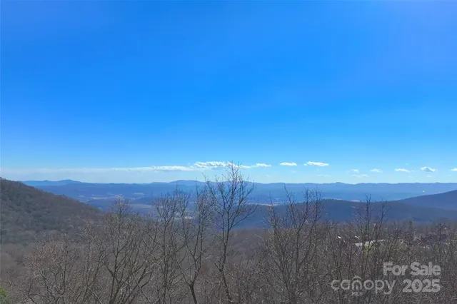 $210,000 | 416 Summerset Drive, Unit 83, Hendersonville, NC 28792