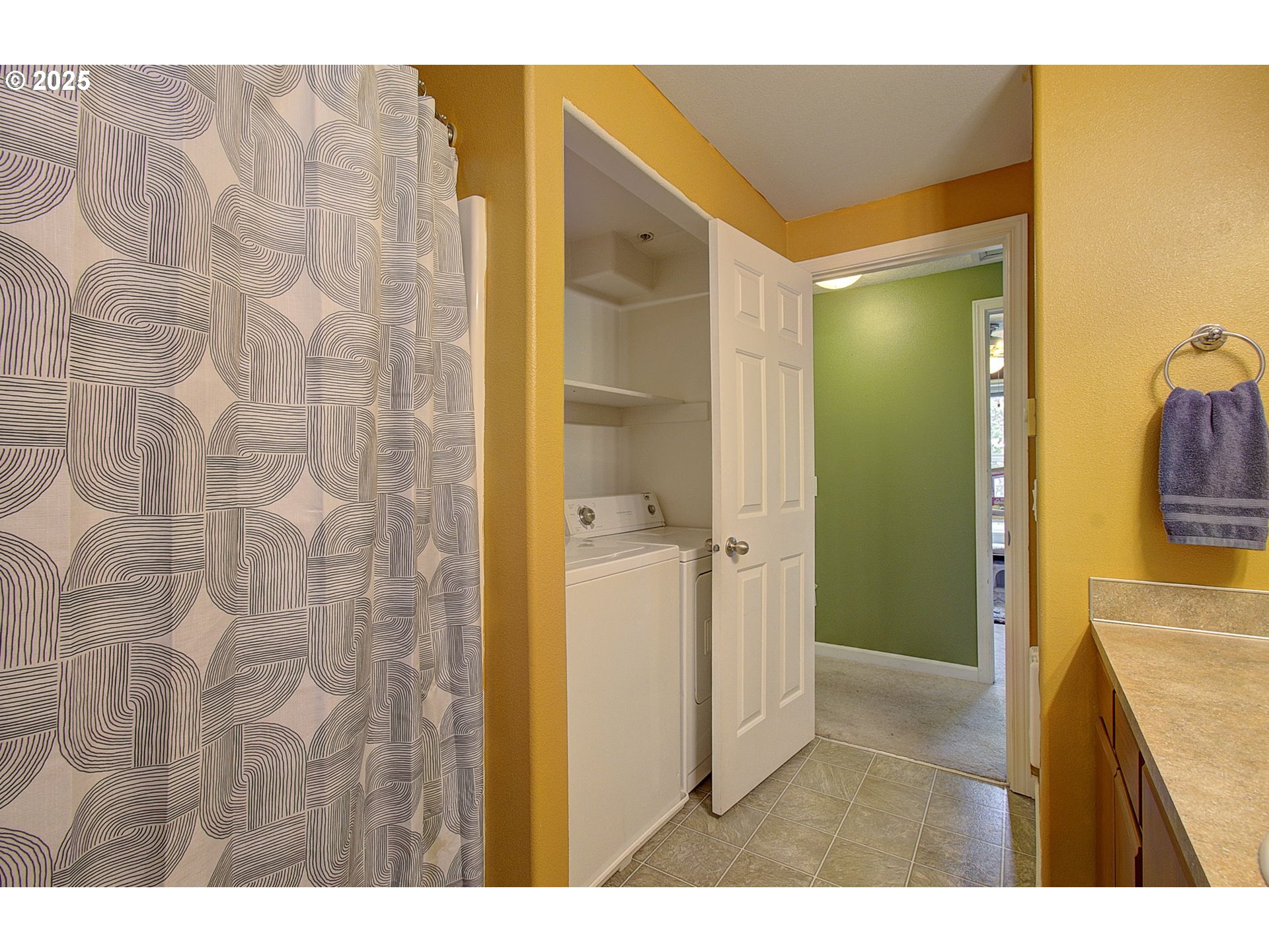 275 Southeast 162nd Avenue Portland, OR 97233 - Photo 12 of 22 a bathroom with a sink and a mirror