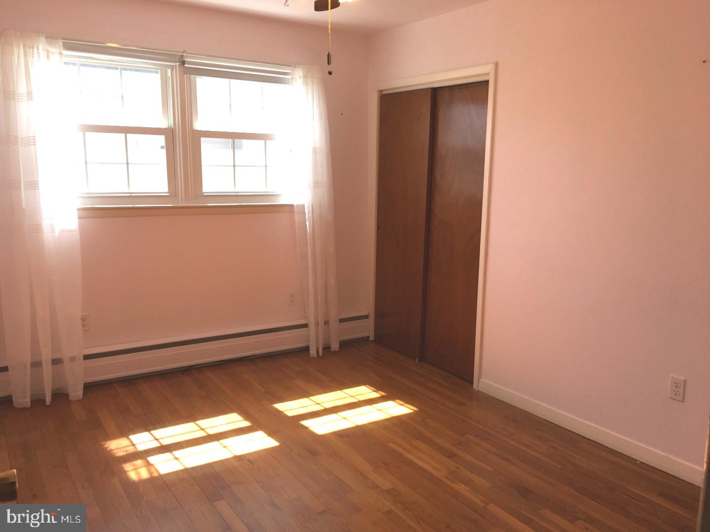 248 Hooker Street Riverside, NJ 08075 - Photo 13 of 20