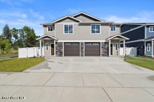 214 East Lobo Loop Hayden, ID 83835 - Photo 1 of 11 1