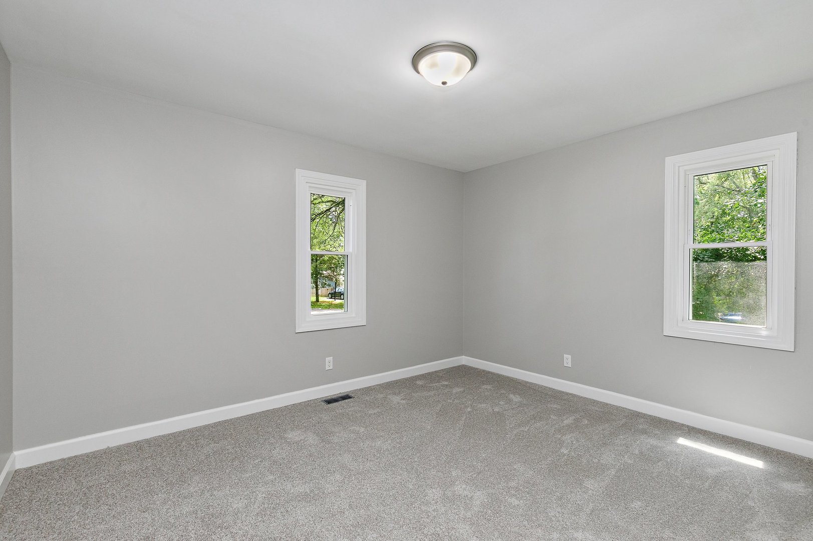 802 Maple Lane Geneva, IL 60134 - Photo 16 of 32 Gallery Image 16