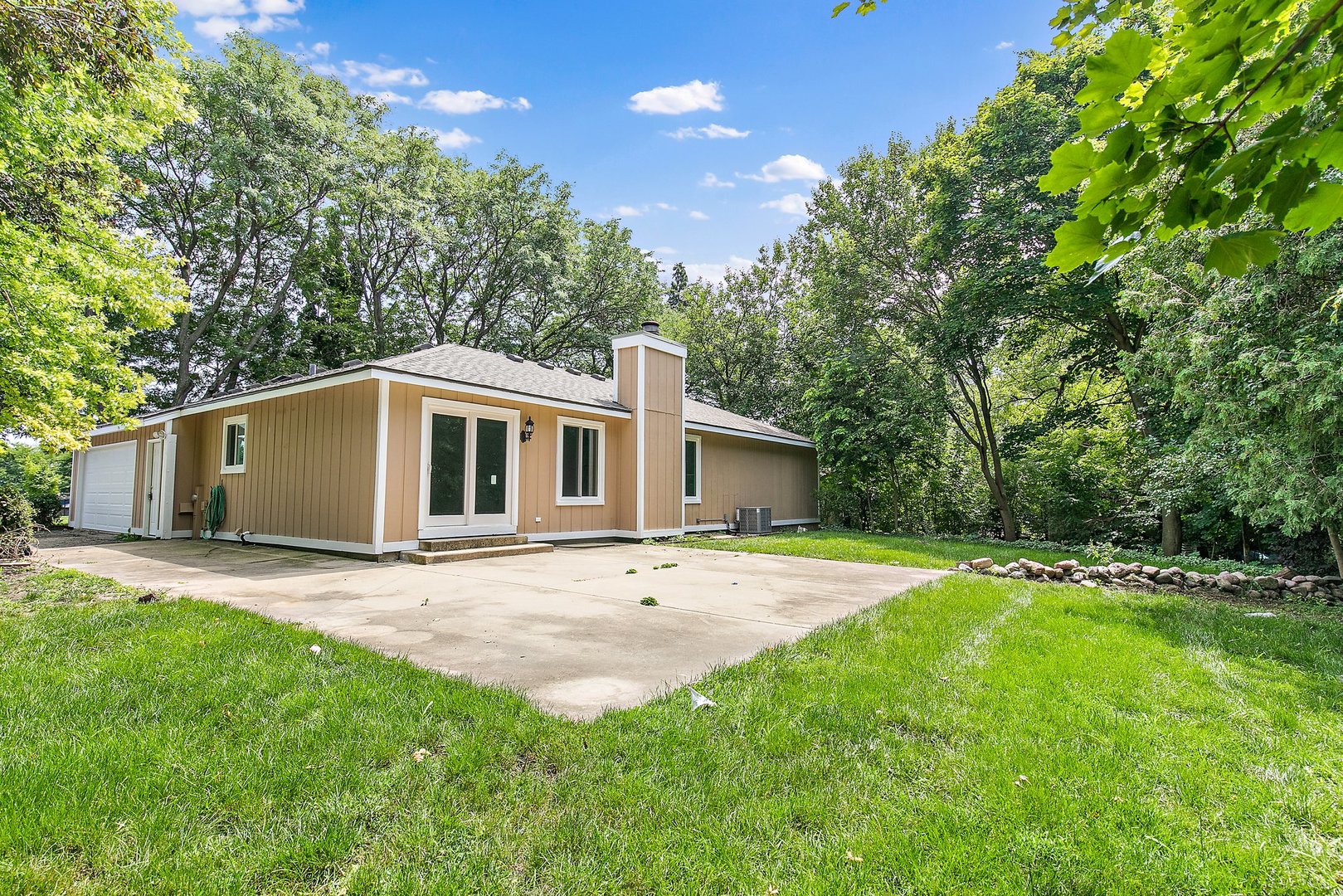 802 Maple Lane Geneva, IL 60134 - Photo 29 of 32 Gallery Image 29