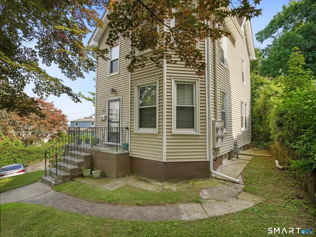 $879,000 | 16 Grandview Avenue, Norwalk, CT 06850