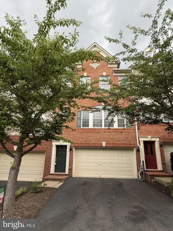 $3,400 | 47574 Royal Burnham Terrace, Sterling, VA 20165