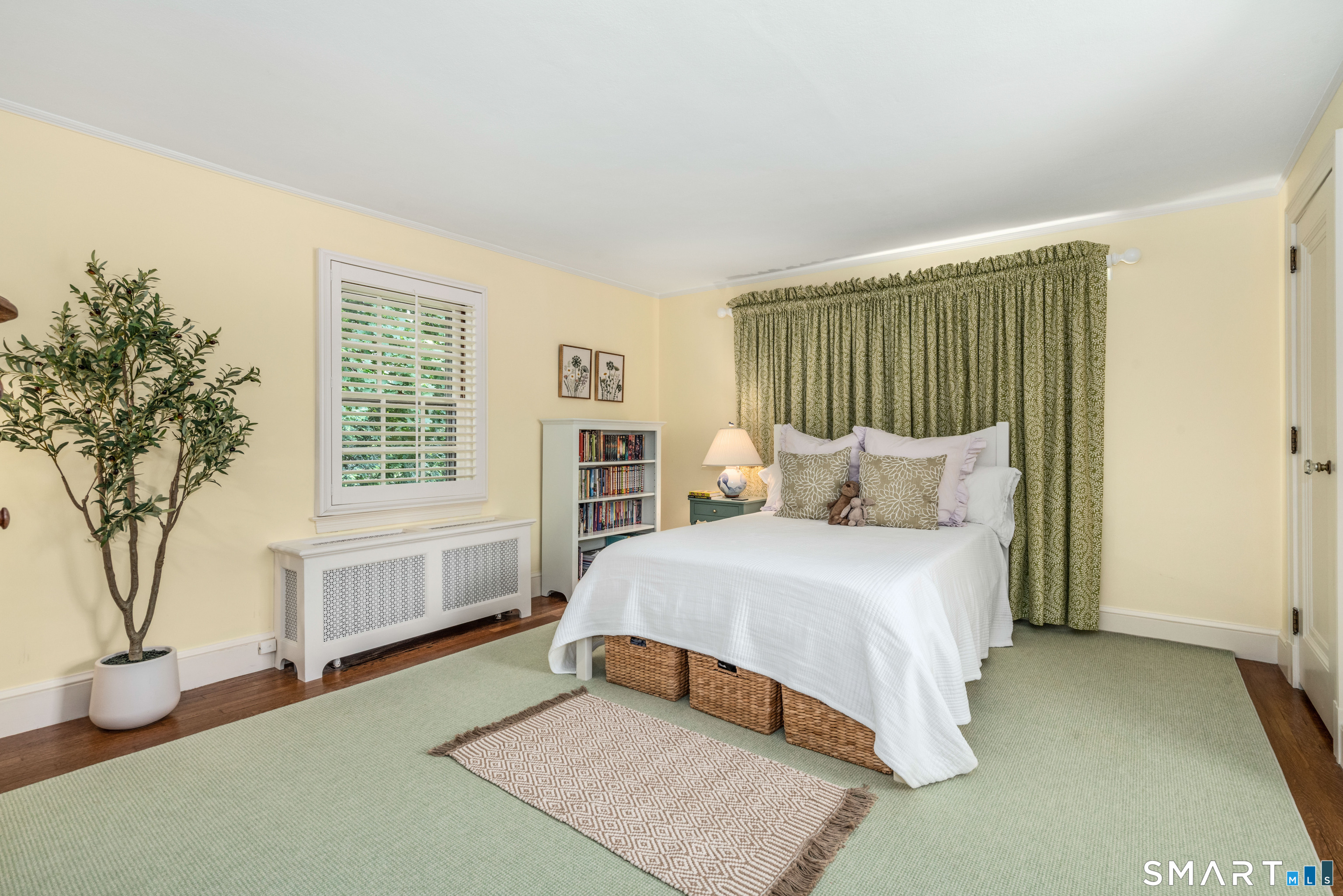 20 Fernwood Road West Hartford, CT 06119 - Photo 25 of 40