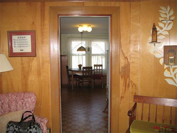 26 Wintworth Street Chicopee, MA 01013 - Photo 13 of 13 a living room with furniture and a window