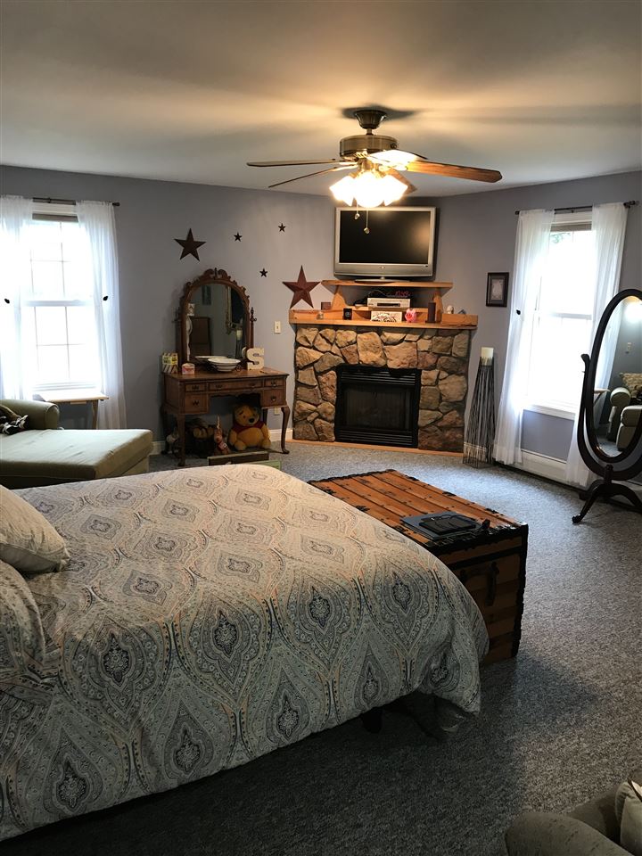 427 Holy Cross Road Colchester, VT 05446 - Photo 5 of 19 Gallery Image 5