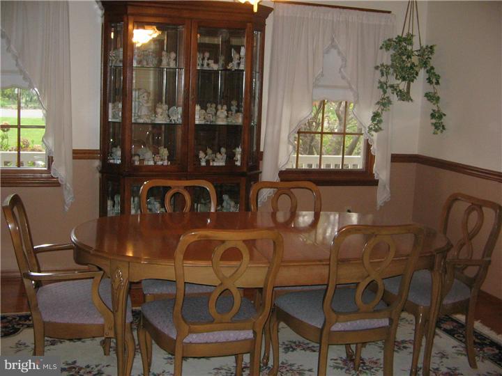 254 Stewart Road Allentown, NJ 08501 - Photo 7 of 24 Dining Room