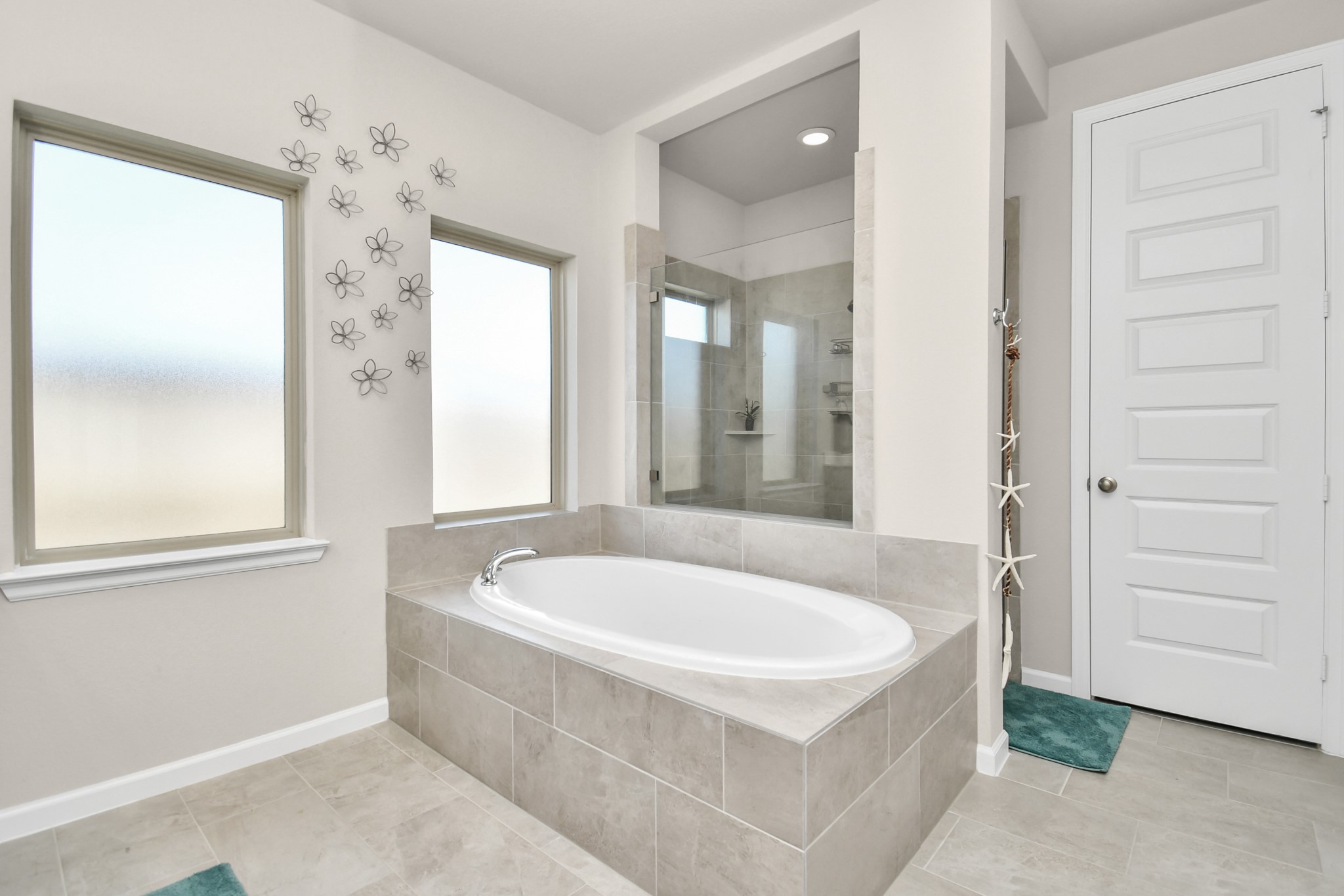 5043 Morrison Drive Manvel, TX 77578 - Photo 25 of 49 Garden Tub and Walk-In shower, linen closet