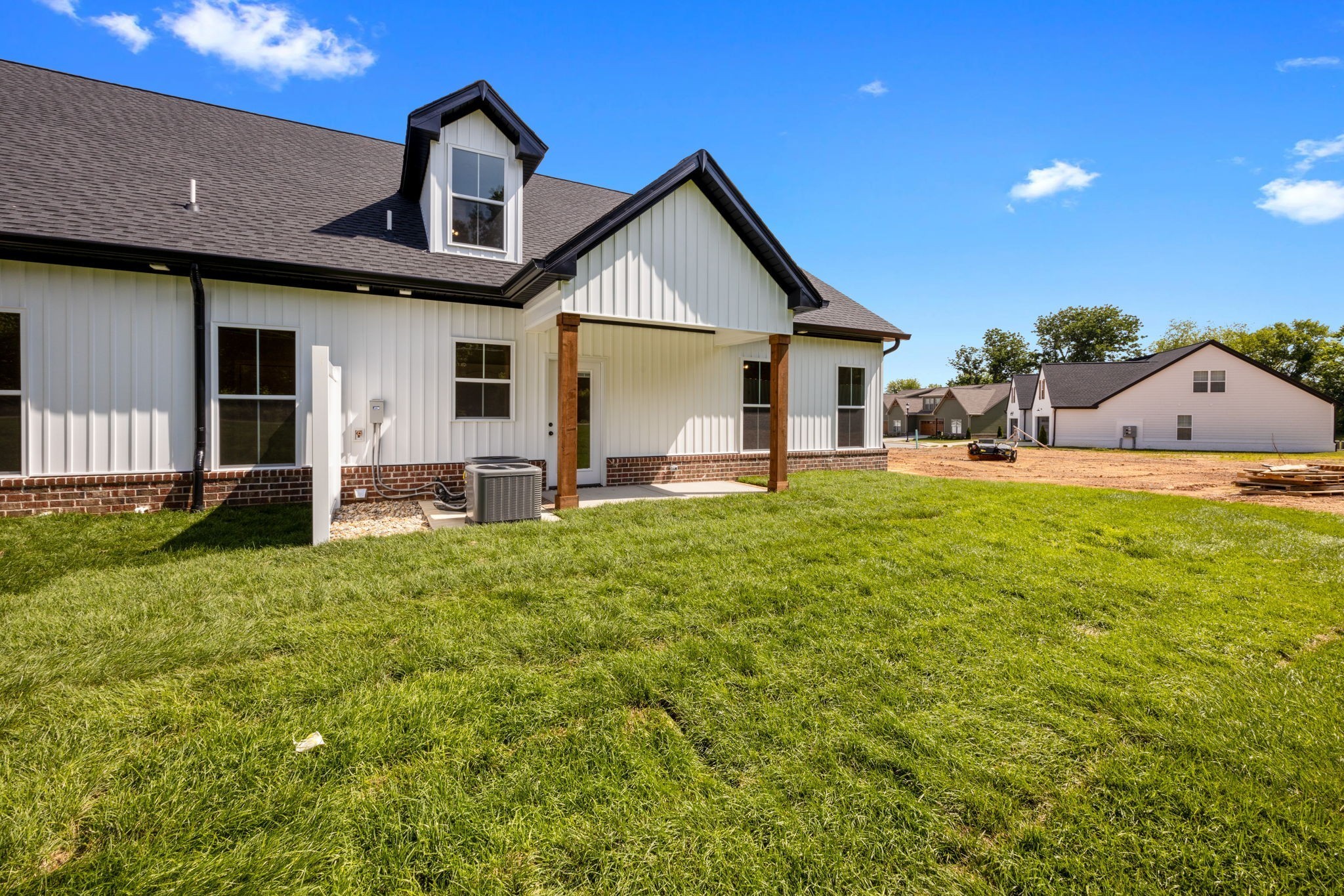 2011 Rylee Way Greenbrier, TN 37073 - Photo 20 of 24 Gallery Image 20