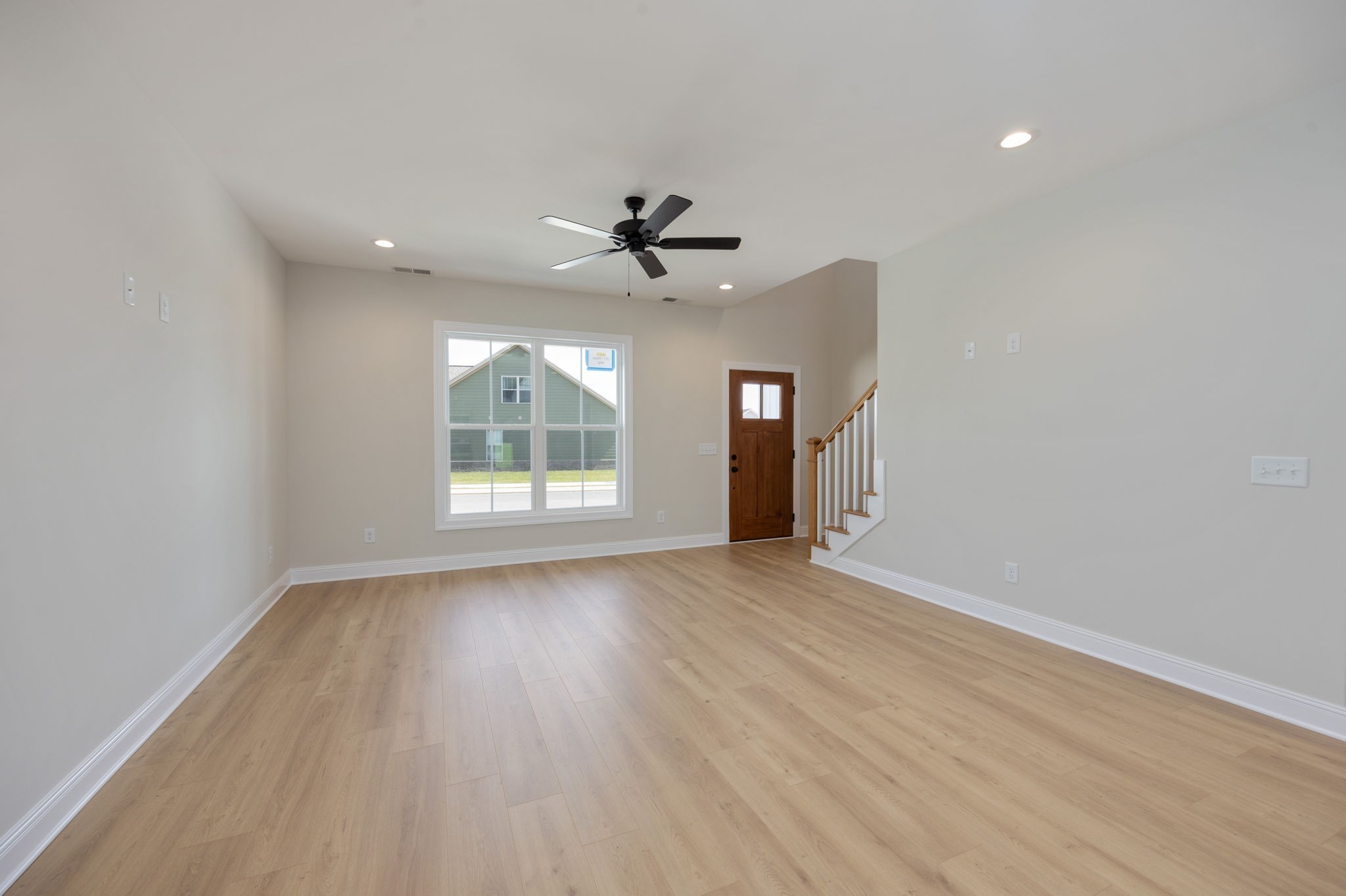 2011 Rylee Way Greenbrier, TN 37073 - Photo 5 of 24 Gallery Image 5