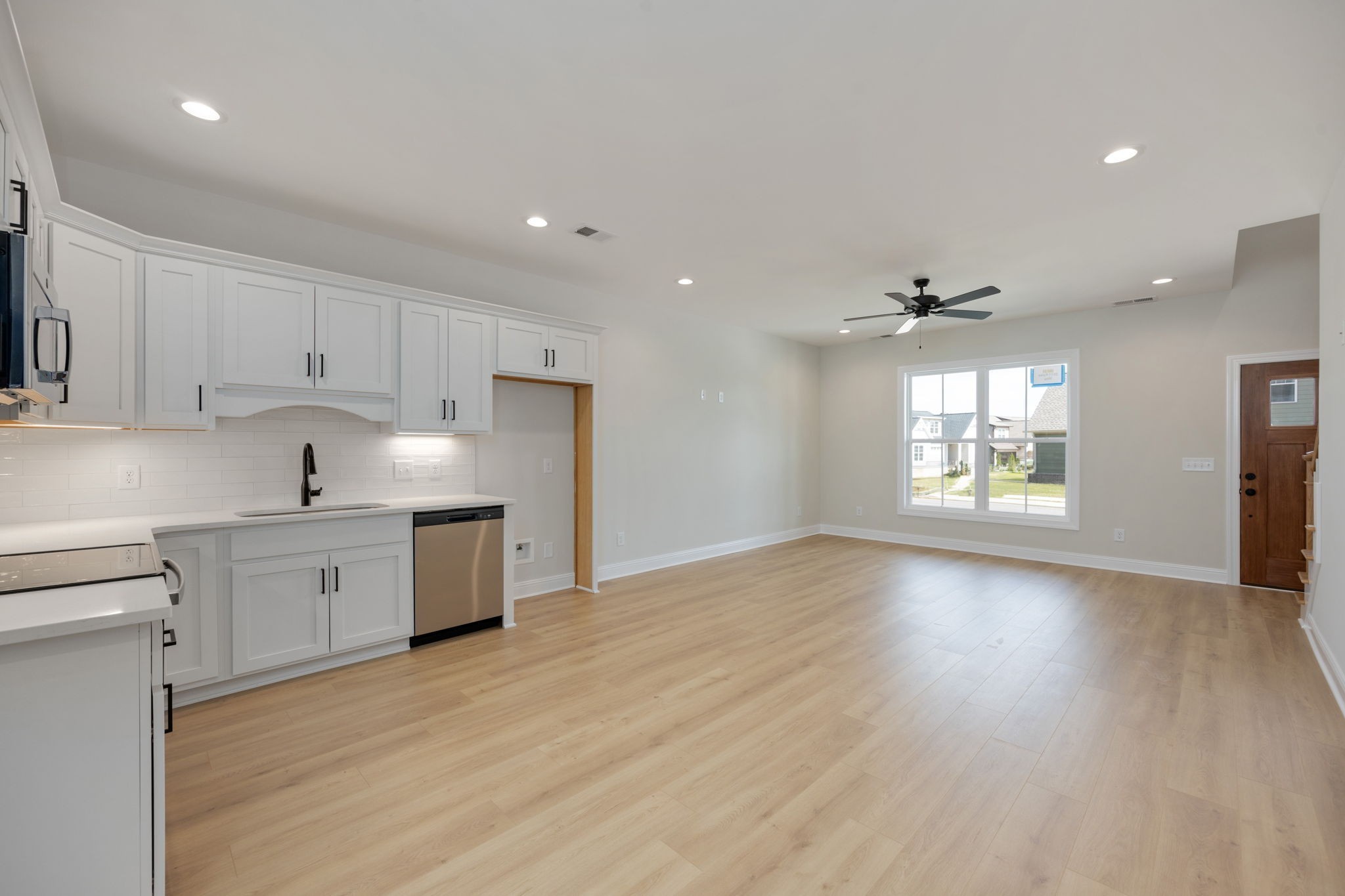 2011 Rylee Way Greenbrier, TN 37073 - Photo 9 of 24 Gallery Image 9