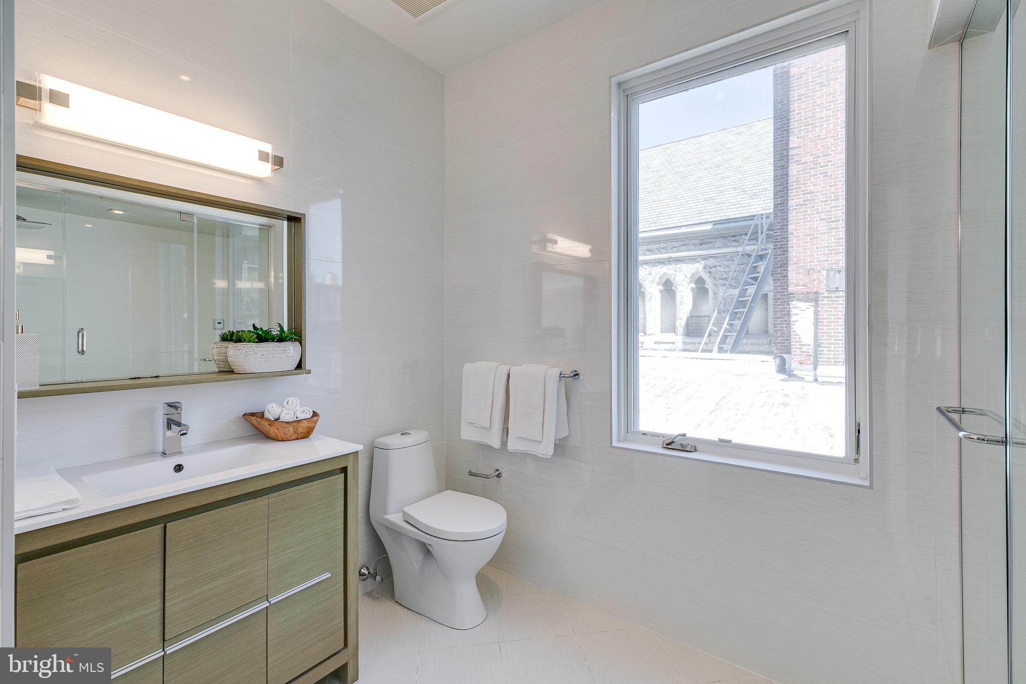 1808 Spruce Street, Unit 3 Philadelphia, PA 19103 - Photo 53 of 57