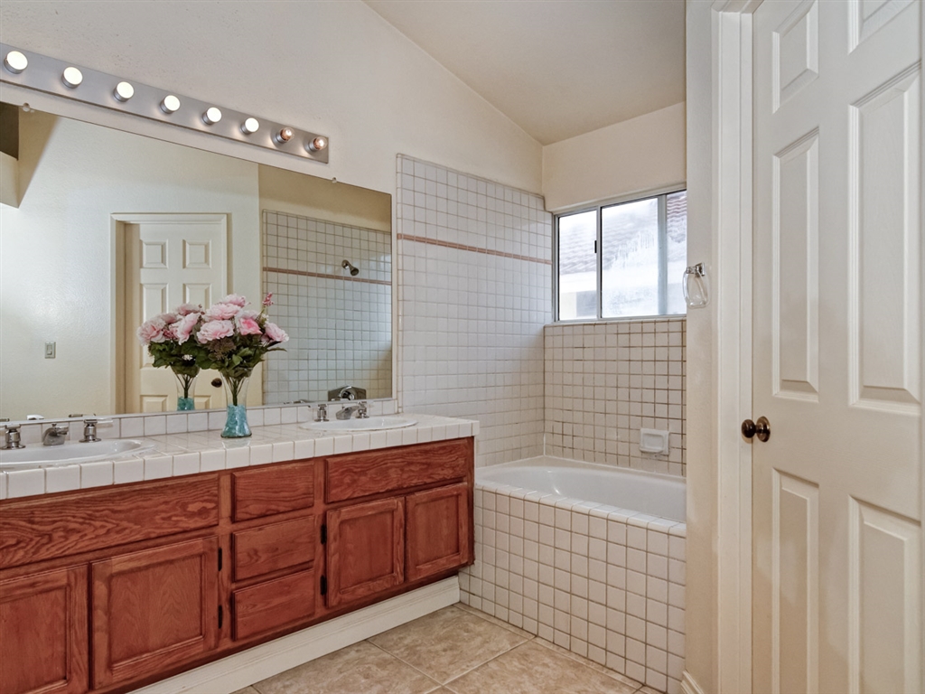 11827 River Rim Road San Diego, CA 92126 - Photo 17 of 25 Gallery Image 17