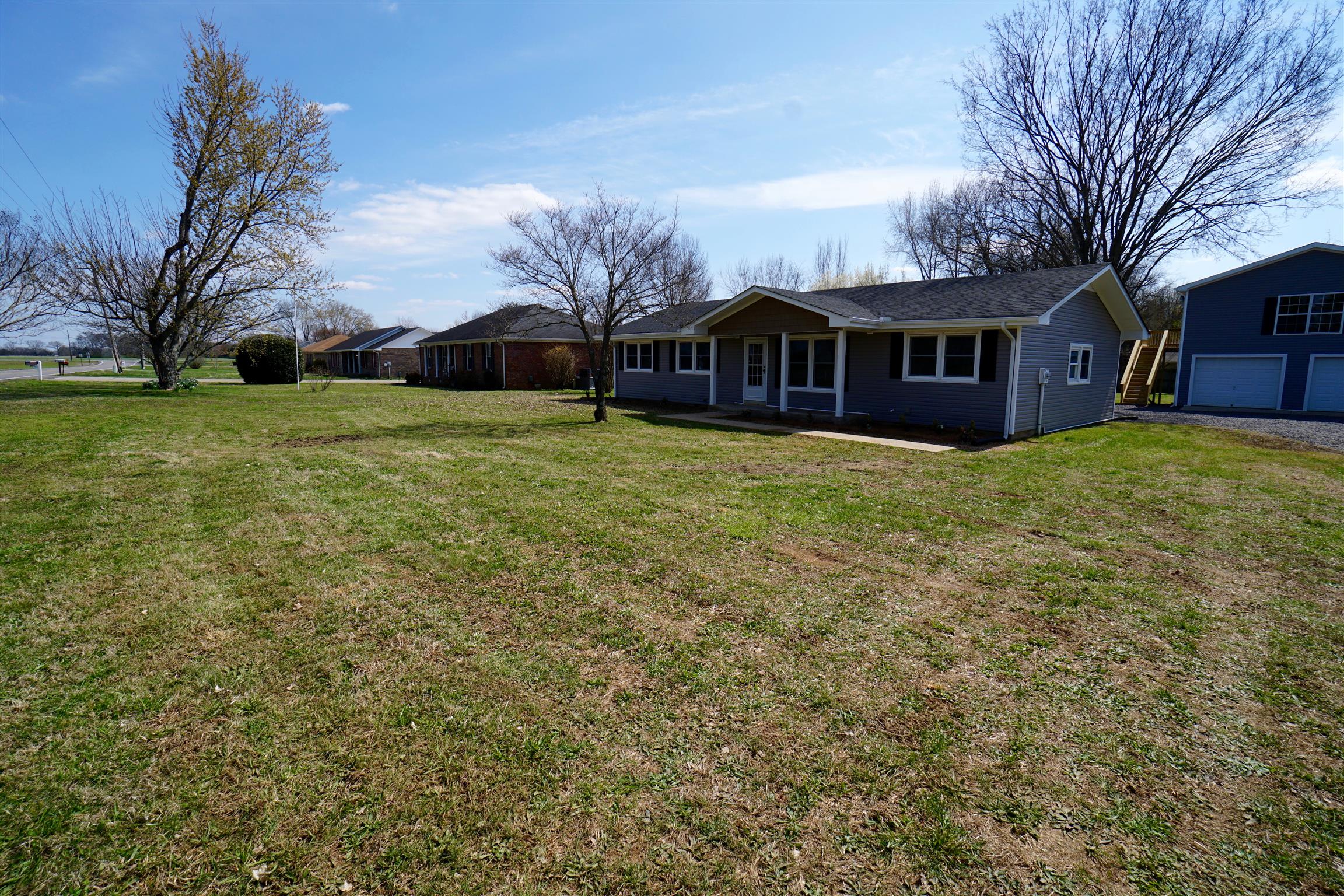 861 Alford Road Murfreesboro, TN 37129 - Photo 3 of 21 Large, spacious lot...