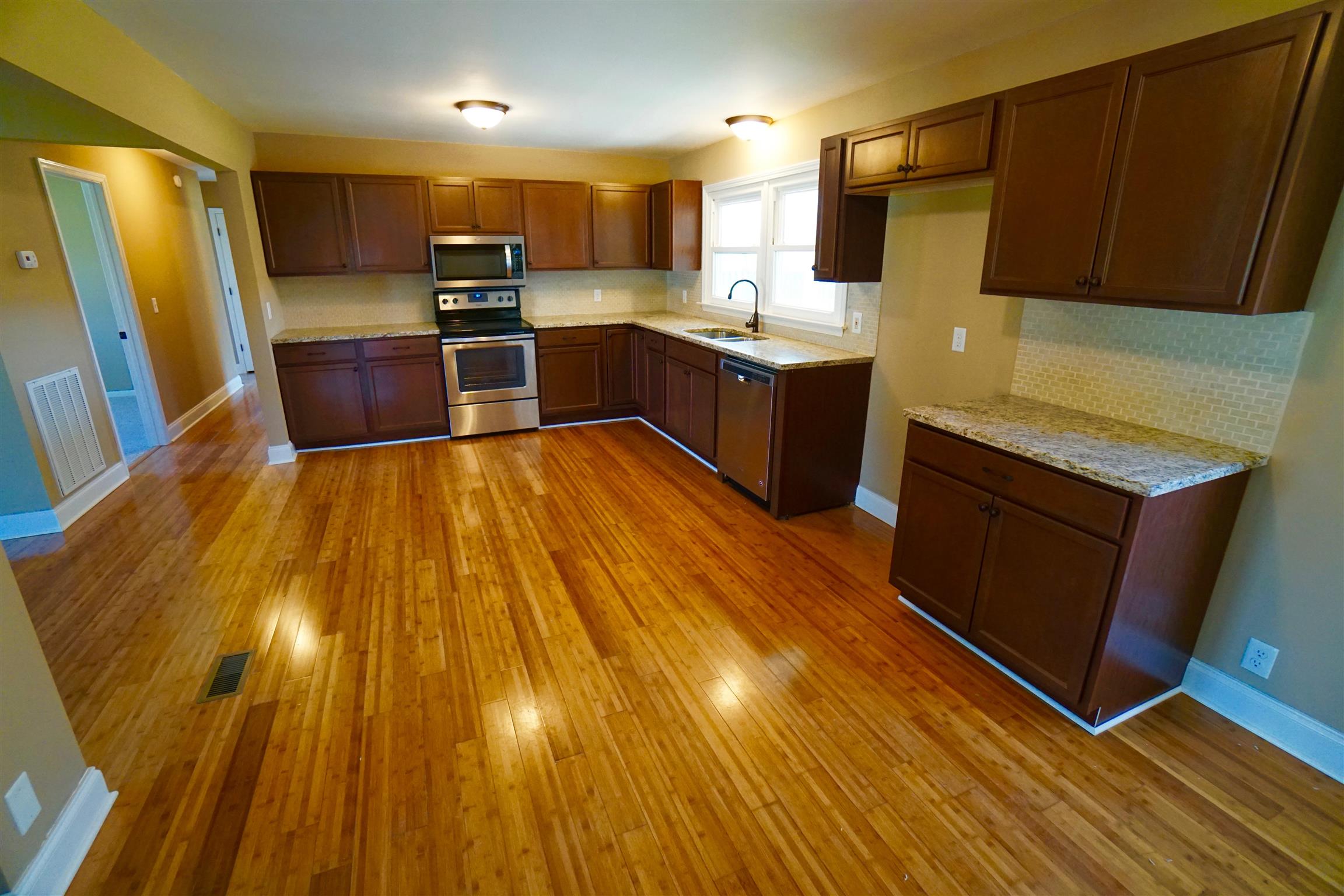 861 Alford Road Murfreesboro, TN 37129 - Photo 5 of 21 New cabinets and countertops and stainless appliances...