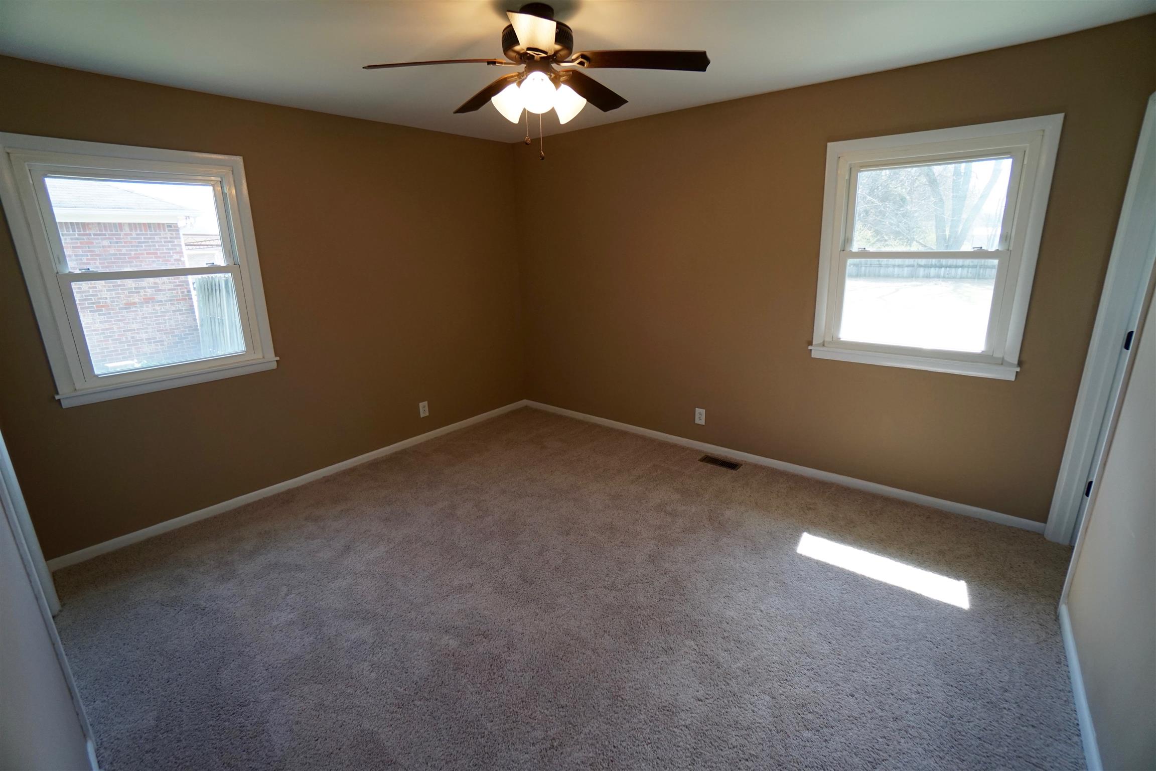 861 Alford Road Murfreesboro, TN 37129 - Photo 7 of 21 Master bedroom