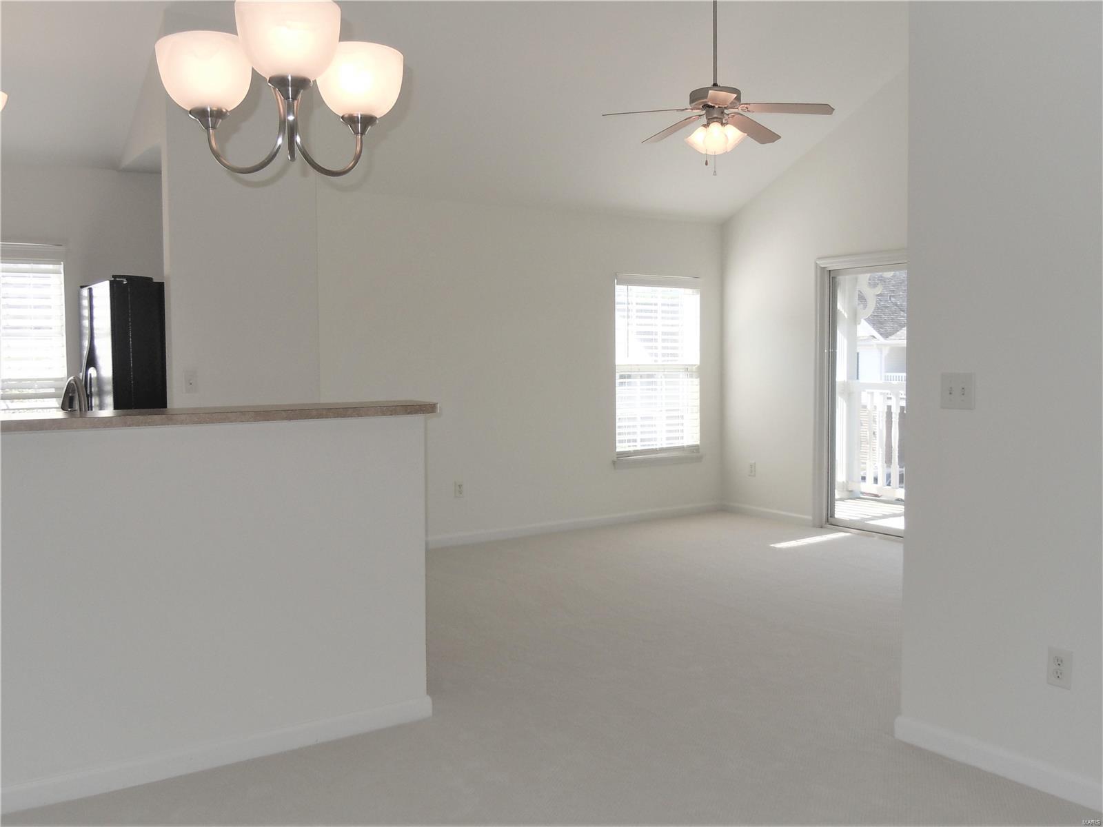 9736 Crayford Road, Unit 6F St. Louis, MO 63123 - Photo 4 of 28 Gallery Image 4