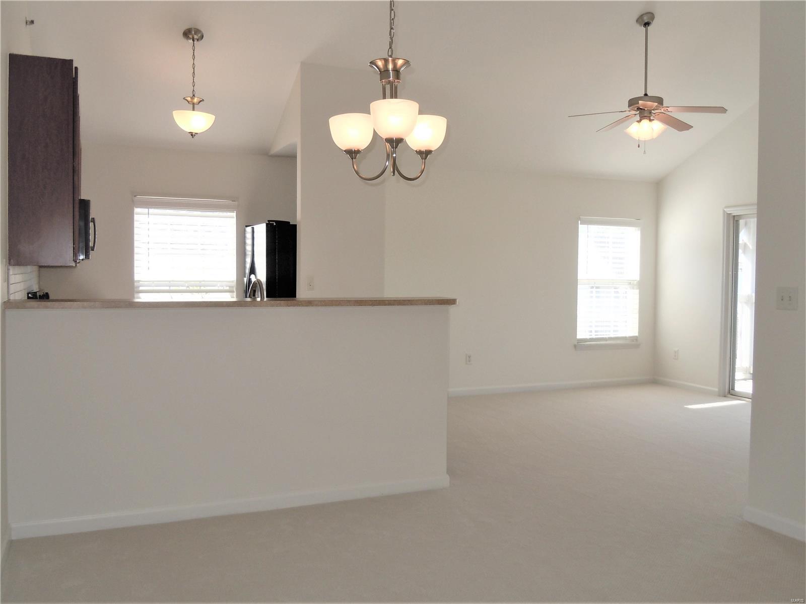 9736 Crayford Road, Unit 6F St. Louis, MO 63123 - Photo 5 of 28 Gallery Image 5