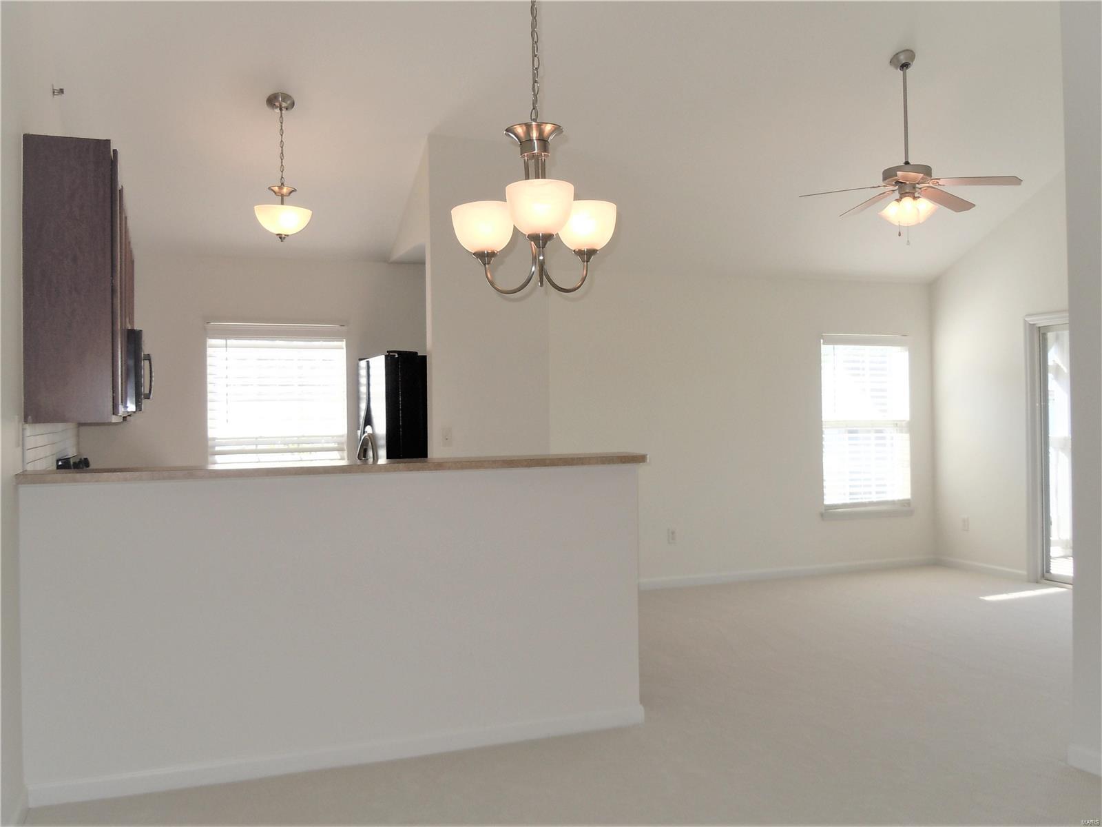 9736 Crayford Road, Unit 6F St. Louis, MO 63123 - Photo 8 of 28 Gallery Image 8