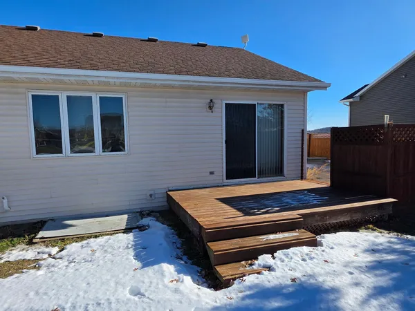 $285,000 | 45 Rolling Hills Drive, Elgin, MN 55932