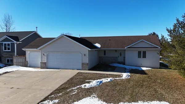 $285,000 | 45 Rolling Hills Drive, Elgin, MN 55932