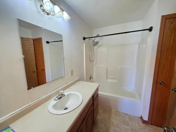 $285,000 | 45 Rolling Hills Drive, Elgin, MN 55932