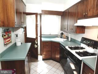 22 Steel Road Havertown, PA 19083 - Photo 4 of 6 Gallery Image 4