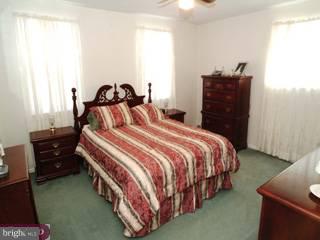 22 Steel Road Havertown, PA 19083 - Photo 5 of 6 Gallery Image 5