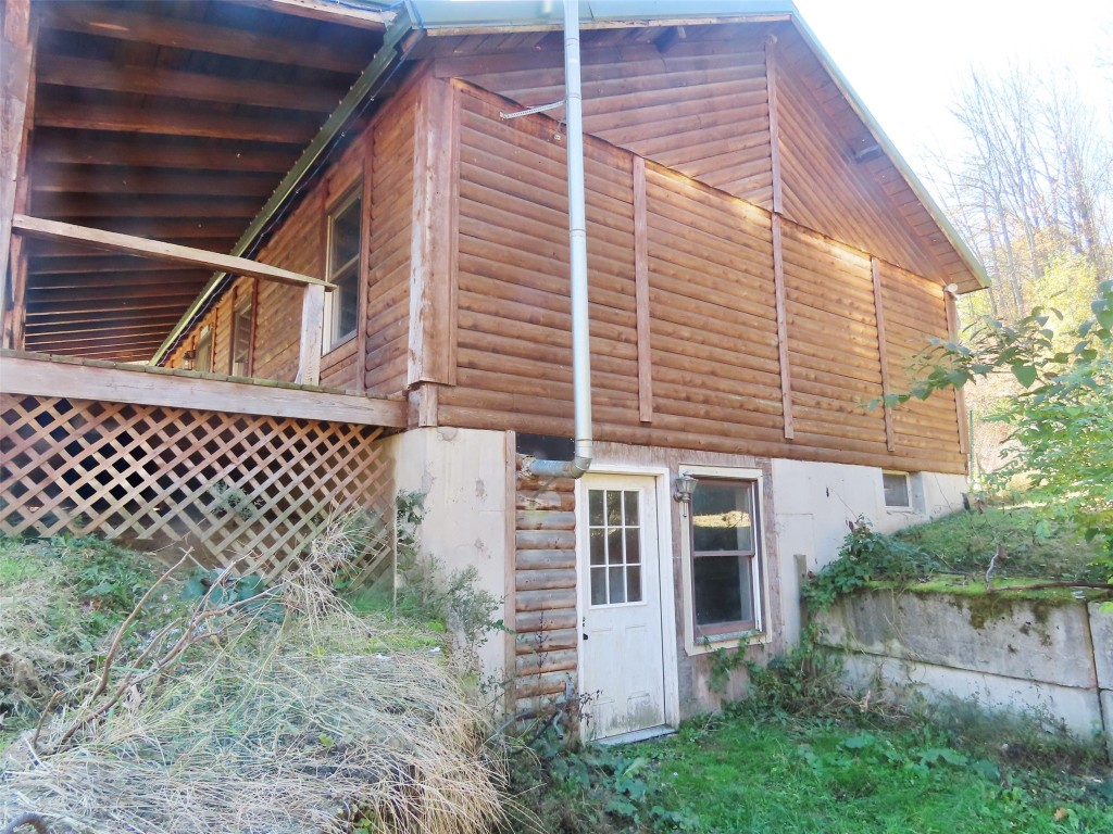 499 Pendell Hill Road Whitney Point, NY 13862 - Photo 5 of 24 Gallery Image 5