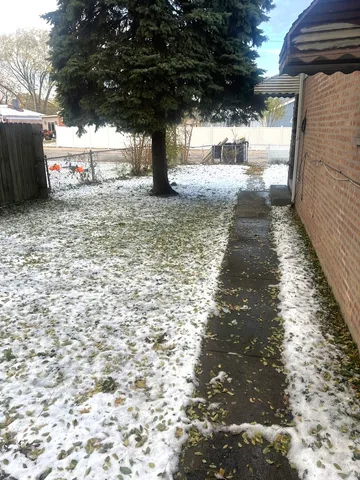 $319,000 | 4601 West 82nd Street, Chicago, IL 60652