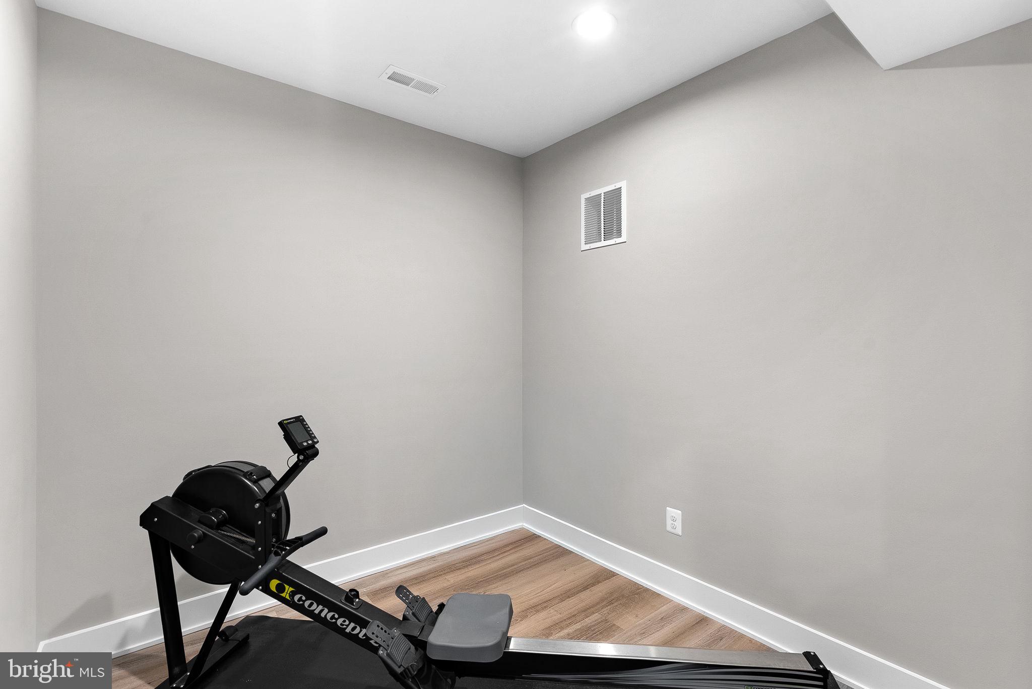 111 Courthouse Road Southwest, Unit 6 Vienna, VA 22180 - Photo 65 of 80 Gallery Image 65