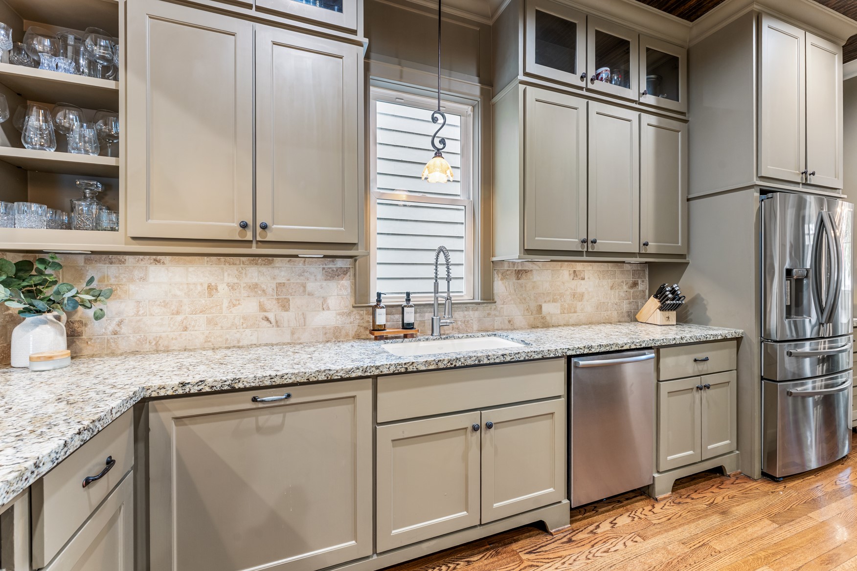 836 East 24th Street Houston, TX 77009 - Photo 10 of 40