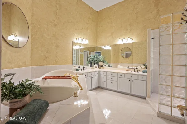 $1,009,900 | 111 Stone Ridge Drive, Andersonville, TN 37705