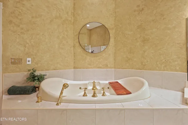 $1,009,900 | 111 Stone Ridge Drive, Andersonville, TN 37705