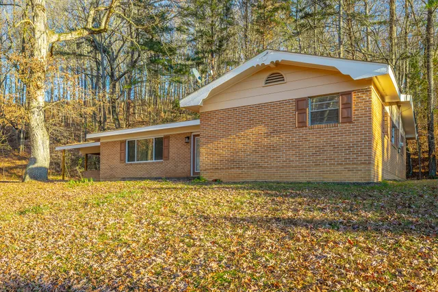 $239,900 | 230 Indian Drive Northeast, Dalton, GA 30721