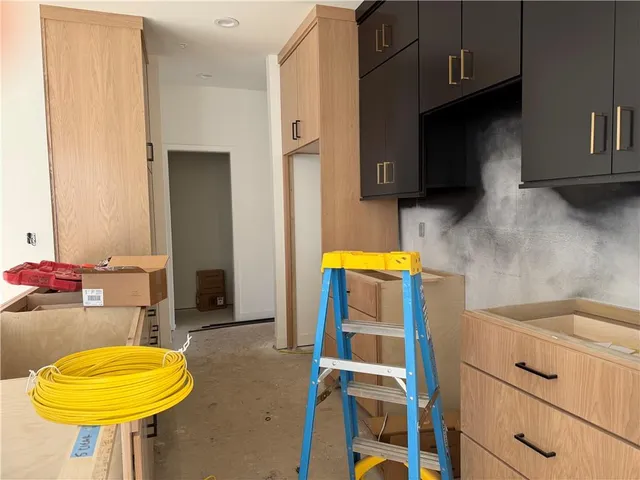 $639,000 | 9309 Aminda Street, Lenexa, KS 66227