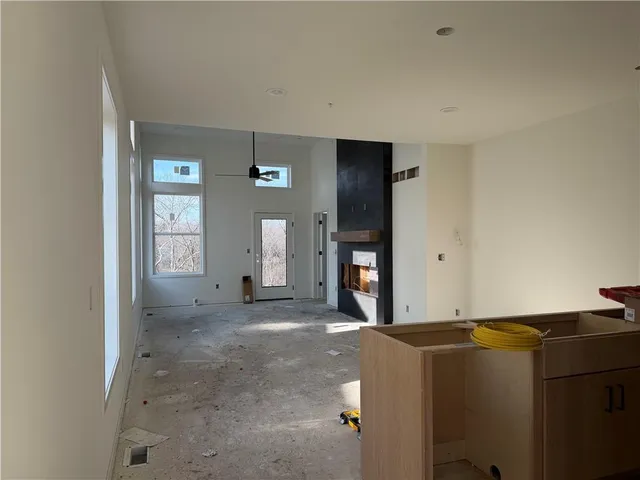 $639,000 | 9309 Aminda Street, Lenexa, KS 66227