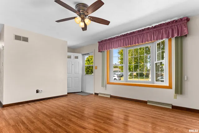 $175,000 | 5604 East Crews Avenue, Chillicothe, IL 61523